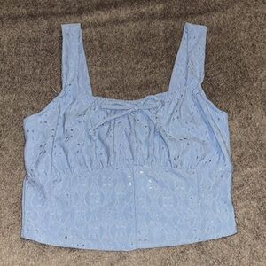 NWT Eyelet Cropped Tank